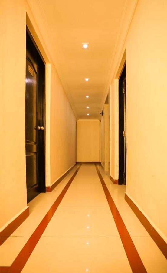 Hotel Emerald Inn Munnar Bagian luar foto