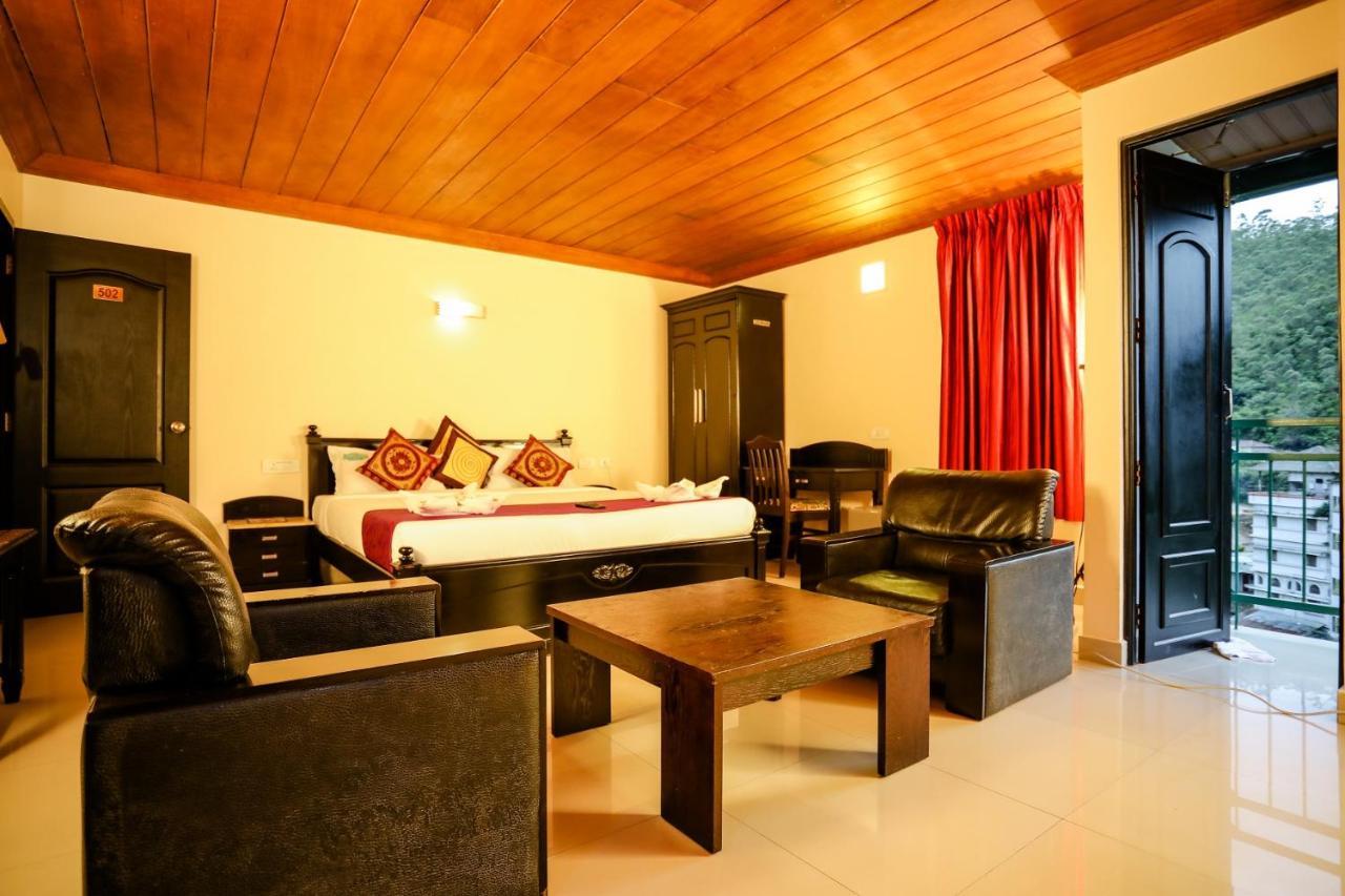 Hotel Emerald Inn Munnar Bagian luar foto
